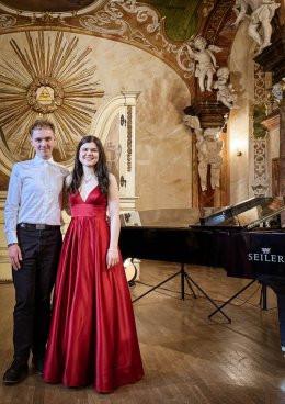 Racibórz Wydarzenie Koncert Magia francuskiej piosenki w starym zamku – świąteczna podróż do Paryża